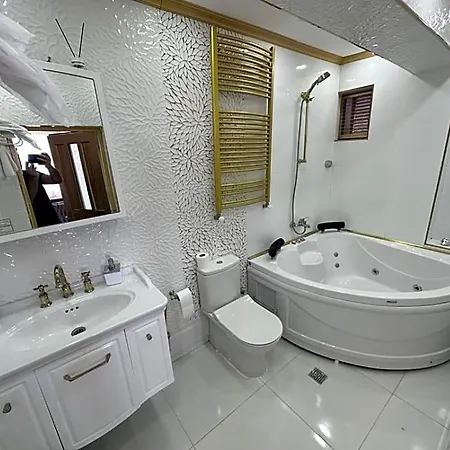 Отель Karamuersel Mohti Fitness Organizasyon 3*